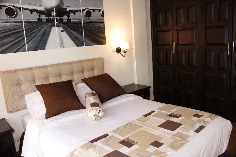 Air Suites Hotel Boutique Quito Exterior photo